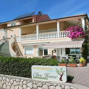 Olive House Šimuni