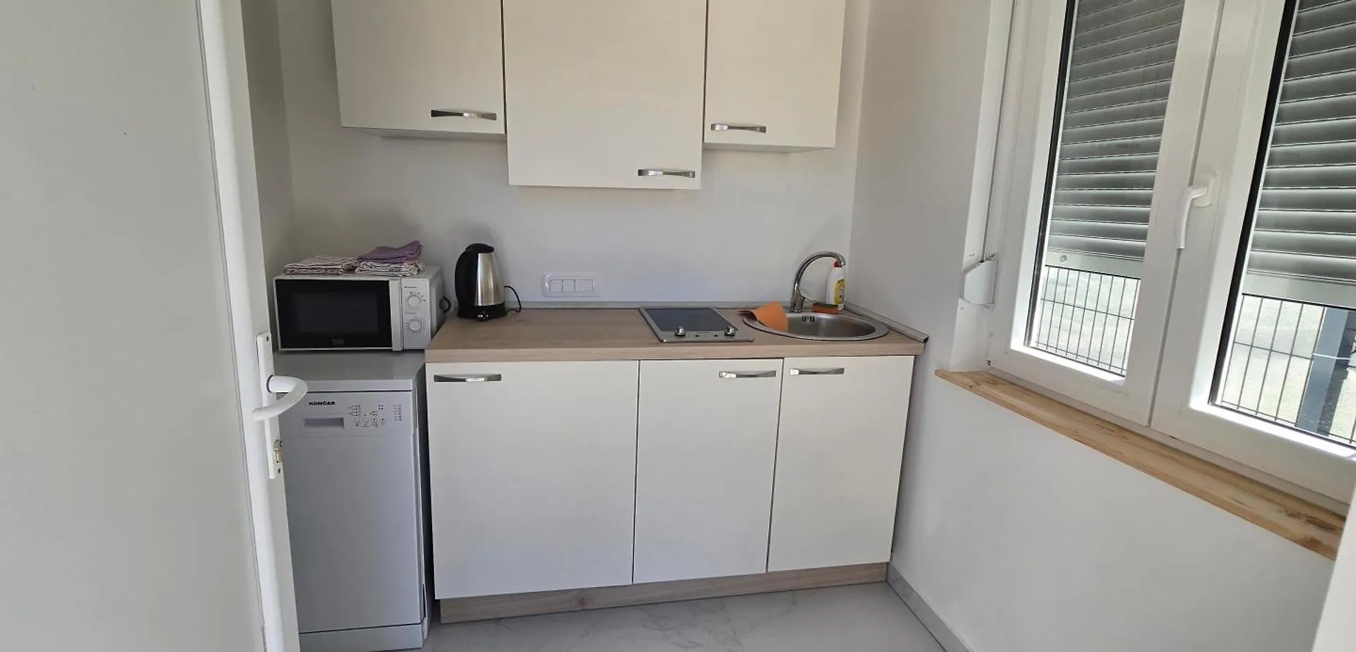 Panorama Apartments Povljana Croatia