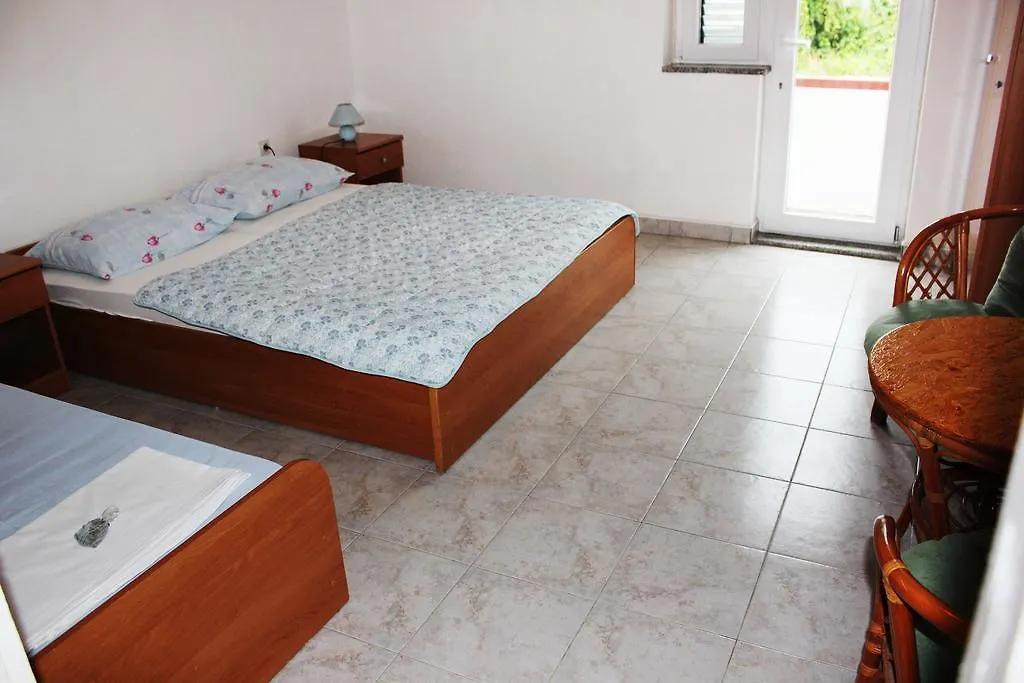 Panorama Apartments Povljana Croatia