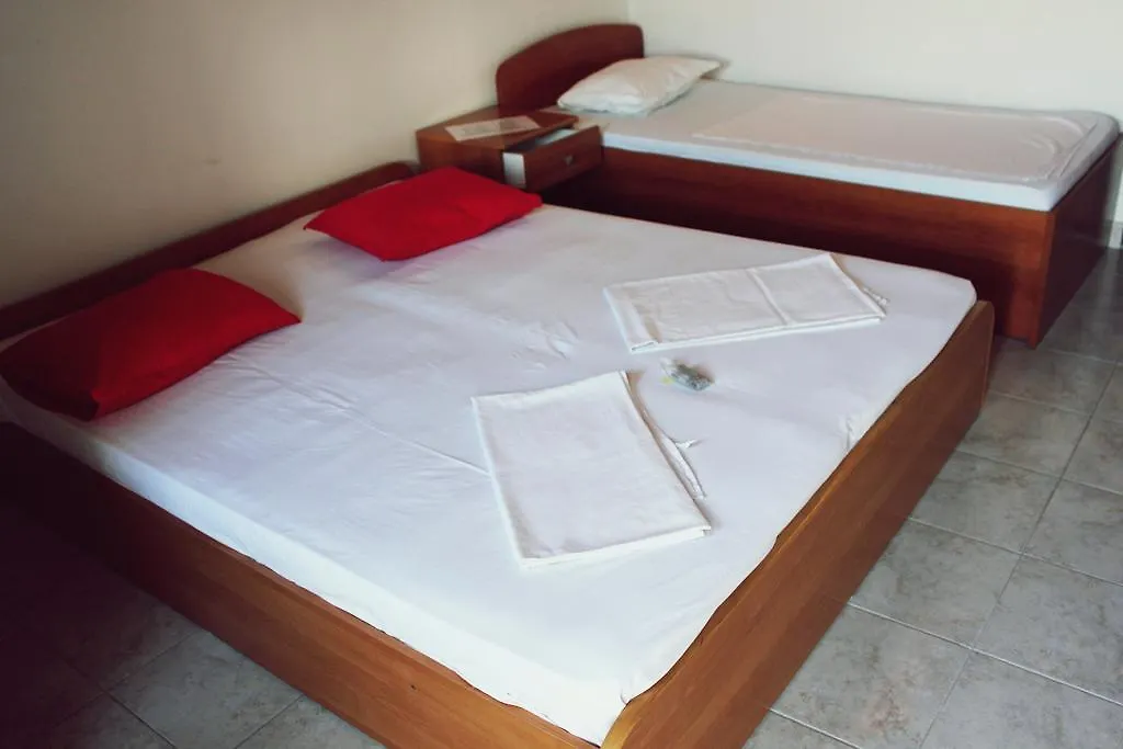Panorama Apartments Povljana Croatia